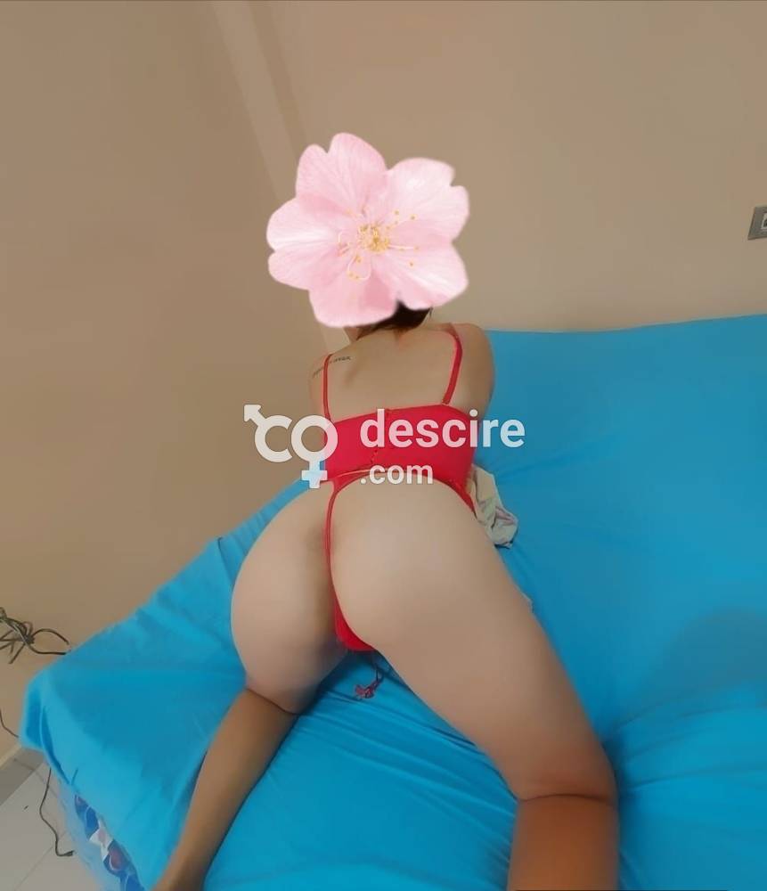 Melany19 añitos🥰iniciando Anal estoy apretadita