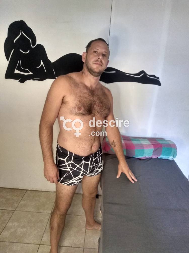 Masajista gay y algo más