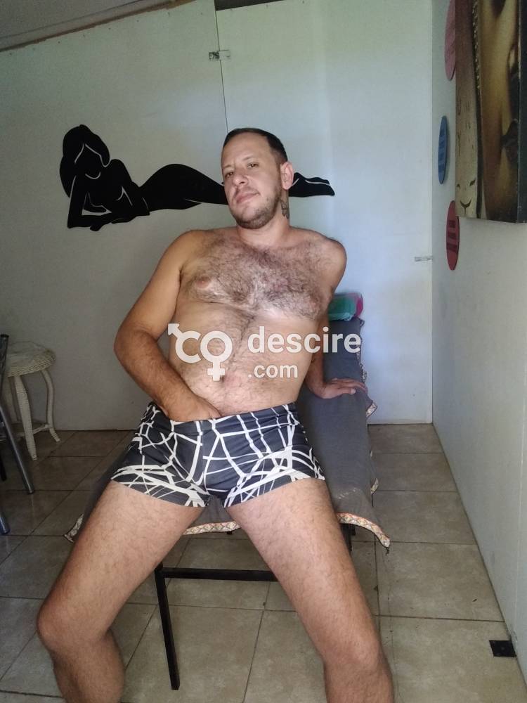 Masajista gay y algo más