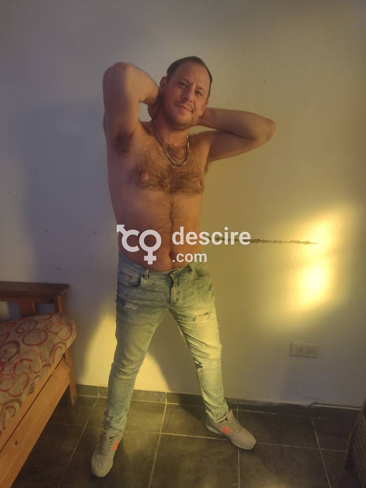 Masajista gay y algo más