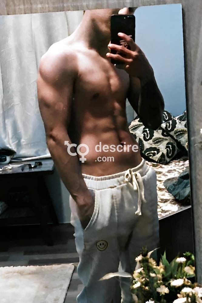 Cruising y sexo gay con chico latino