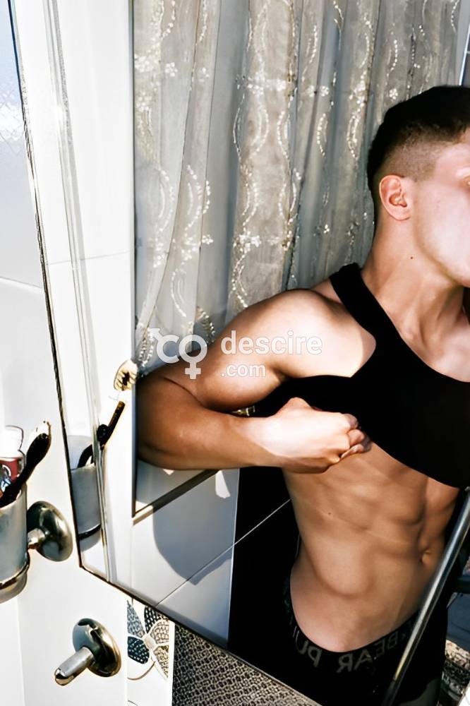 Cruising y sexo gay con chico latino