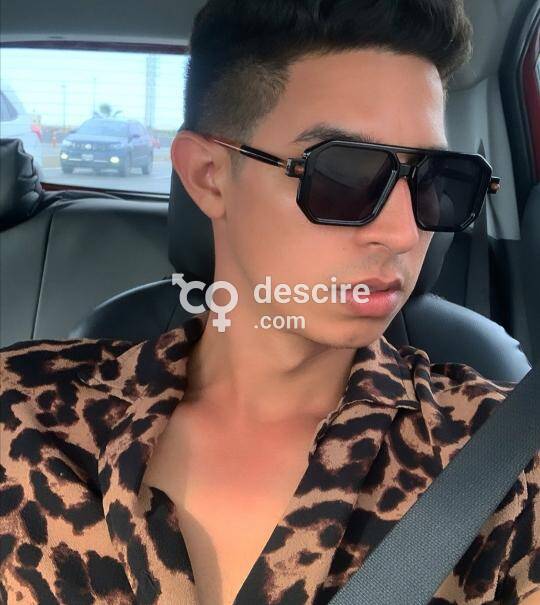 SEXY LATINO JOVEN DOTADO Y COLITA QUE FLIPAS CARI