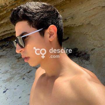 SEXY LATINO JOVEN DOTADO Y COLITA QUE FLIPAS CARI