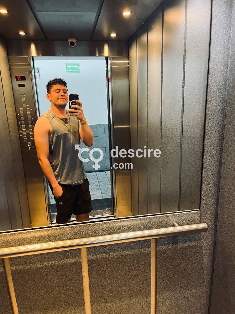 Mucho gusto mi nombre es Joel