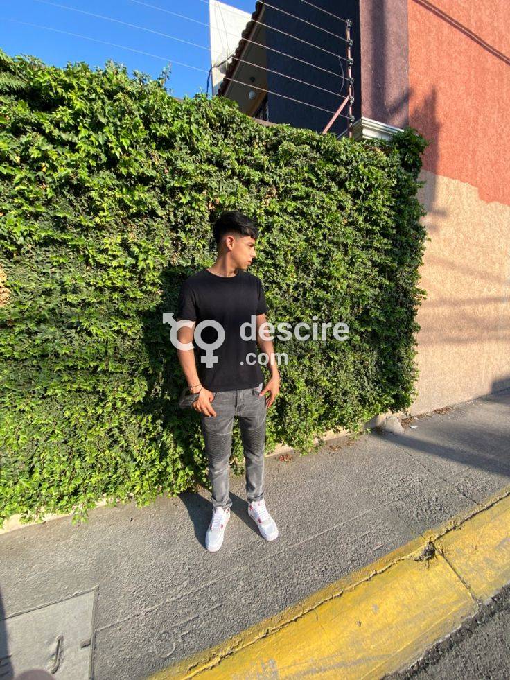 Acompañante para damas de alto perfil... les cumplo su fantasía...