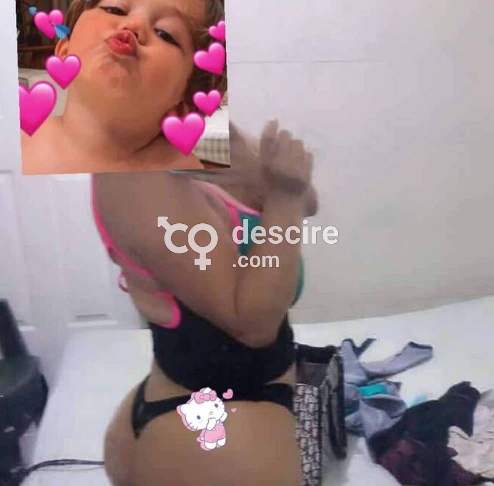 Madurita bella amable dama de compañía