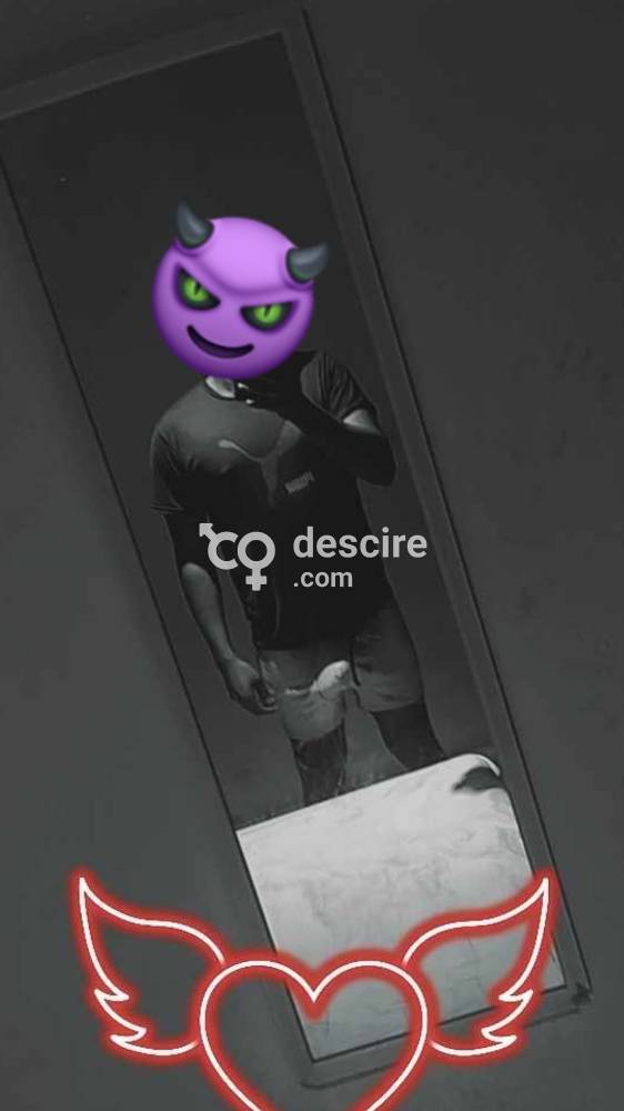 Que hay que hacer 😈🍆la tengo bien dura 😈🍆😈
