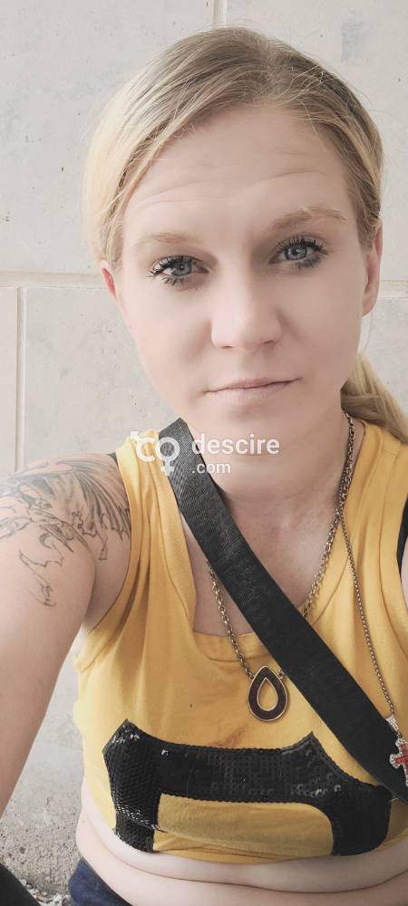 Available car calls out calls only very experienced lets play