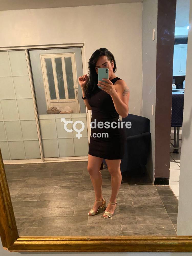 Buscas compañía ya no busques más y mándame WhatsApp