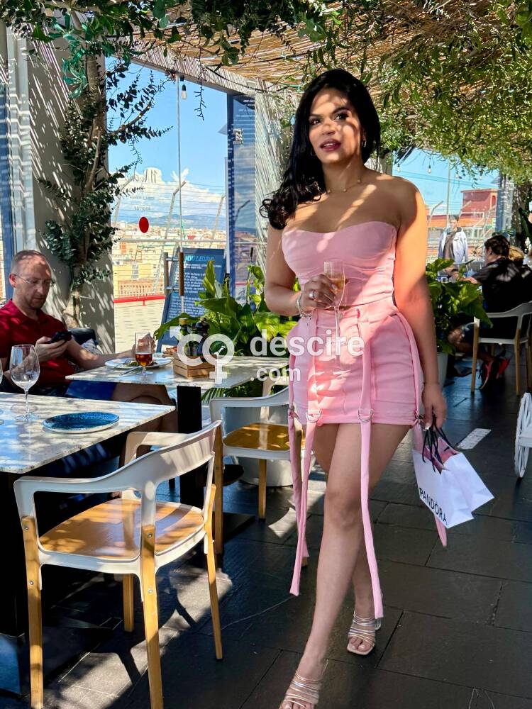 VENEZOLANA MORENAZA 24H