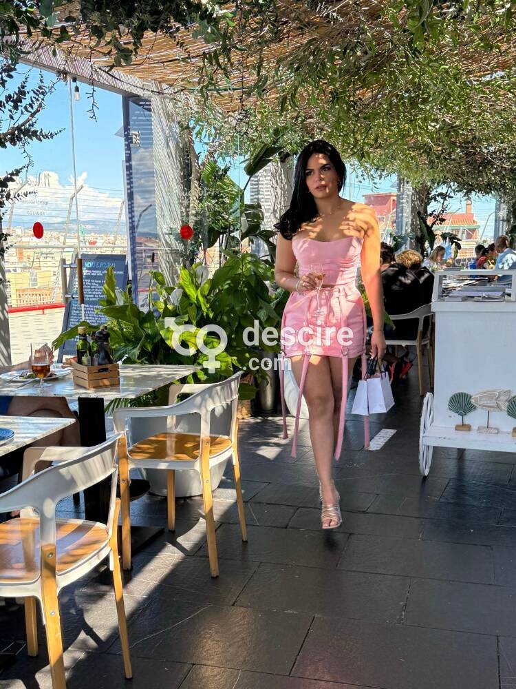 VENEZOLANA MORENAZA 24H