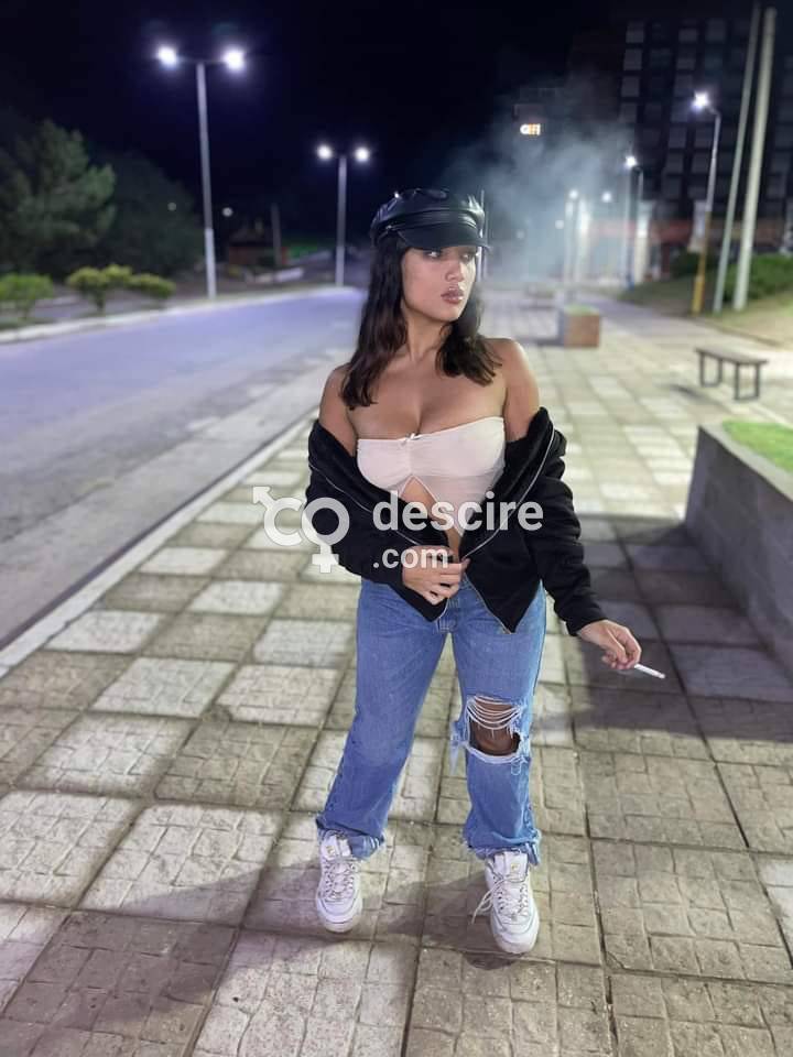 Soy Pamela. Me encanta sexo duro soy muy calentona me encanta el trío