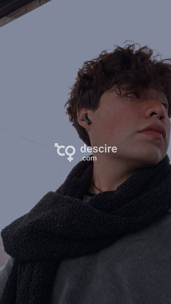 Chico de 21 años busca mujer o chica