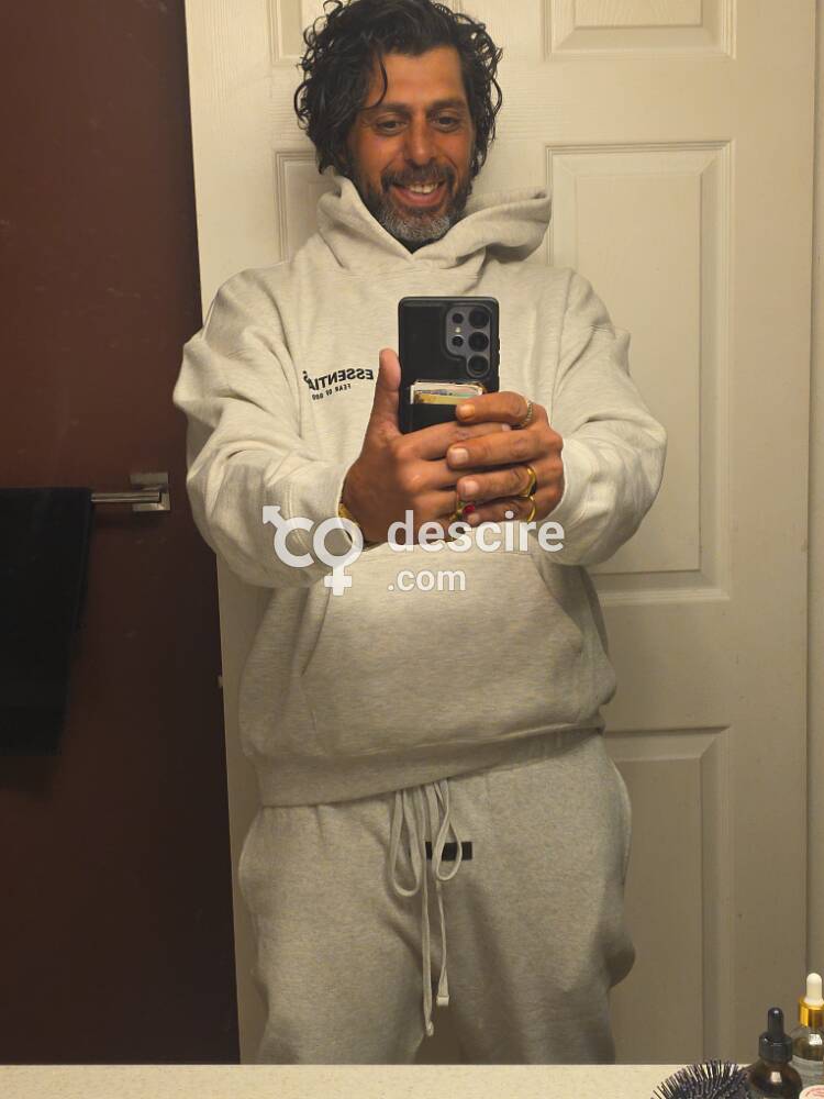 Big Hairy fat Hairy pussy granny rich