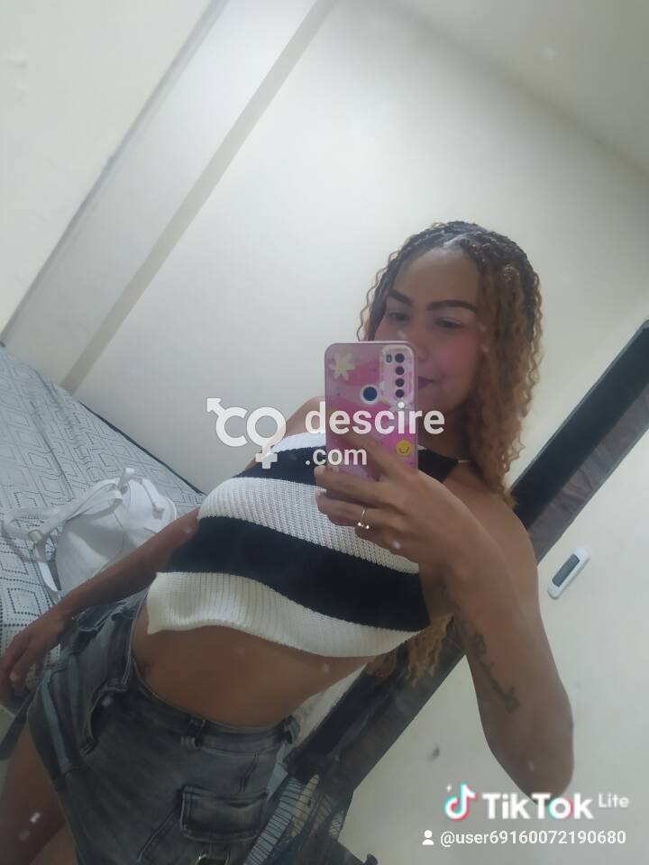 Hola soy linda chica sencilla y disponible para hacerte pasar un rato agradable virtual y presencial si está a mi alcance
