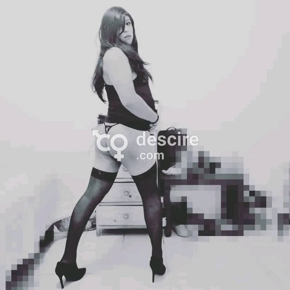 Jovencita caliente busca conocer hombres maduros y calientes en La Paz