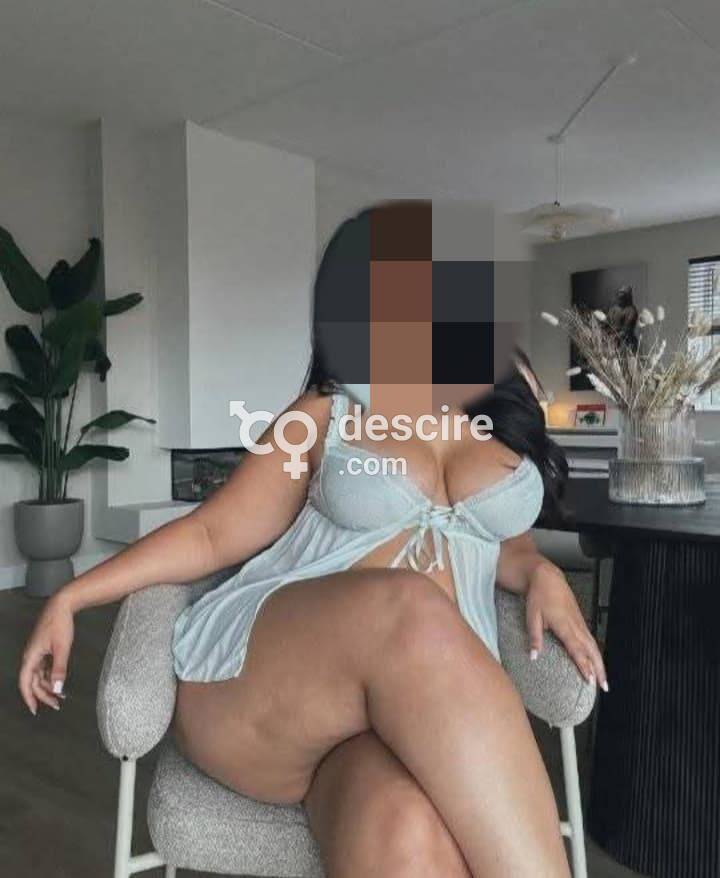 Horny chubby girl eager for cocks