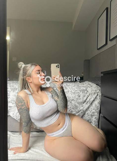 Sandra is available for fun