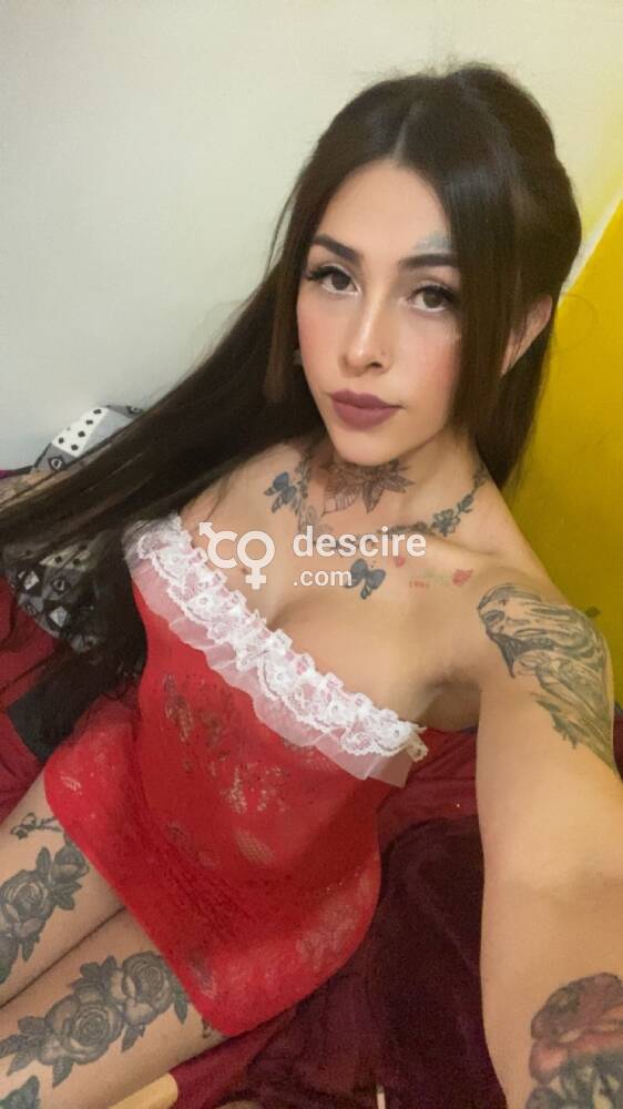 Bella mujer trans Colombia súper sexi y complaciente