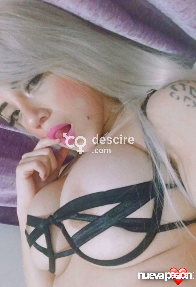 Gabriela Española 🤤