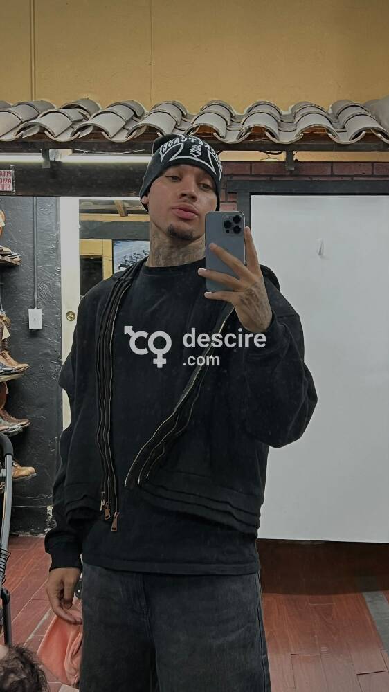Gay escort - total bottom - travel anywhere! - Sheffield - United Kingdom