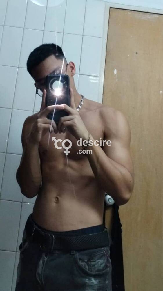 Joven hetero disponible para complacer - Caracas - Venezuela