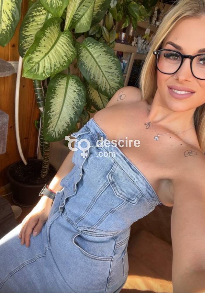 Liefdevolle blondine, klaar om je fantasieën te vervullen - Tilburg - Nederland