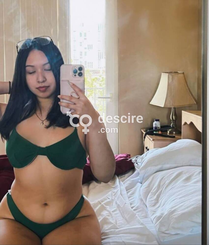 Busty latina Monica - London - United Kingdom