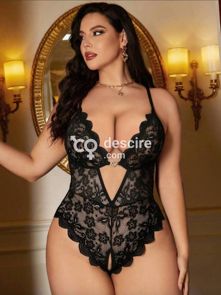 Busty latina Monica - London - United Kingdom