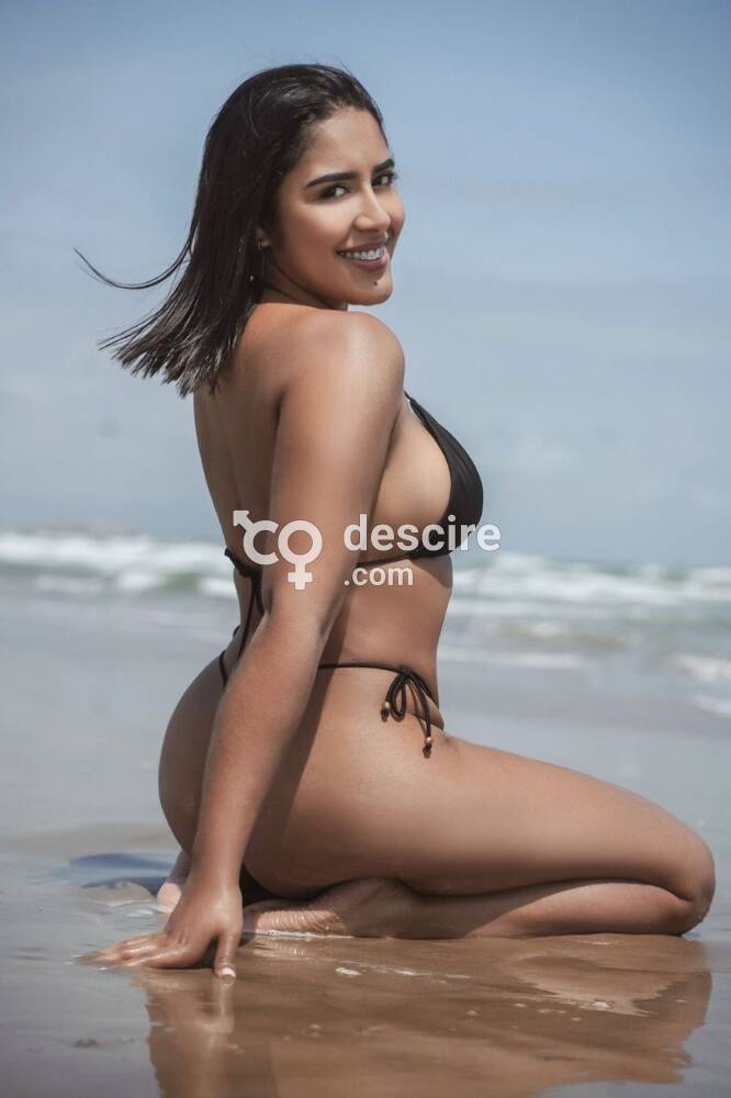 LATINA SEXY Y FIESTERA - Benalmádena - España