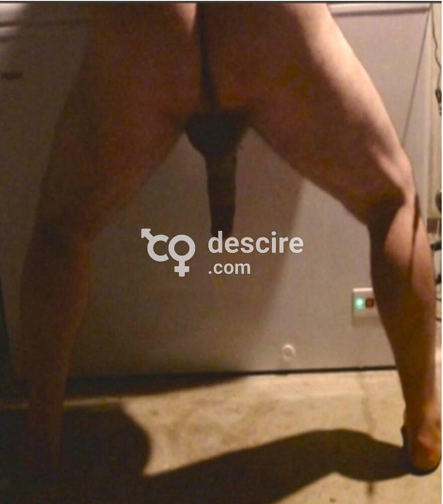 Seeking women who want to expolre their kinks and milk big cock - Brisbane - Australia