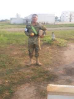 Me llamo Yamil soy muy amable y divirtió y caliente