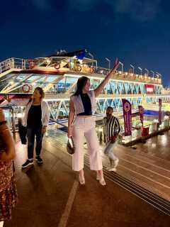 VENEZOLANA MORENAZA 24H