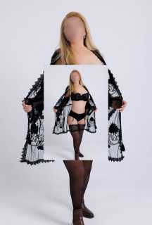 La secretaria Alemana madurita más famosa de Ibiza zona Figuereta