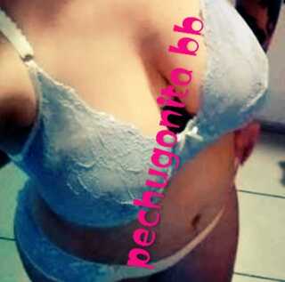 Linda damita ricos pechos