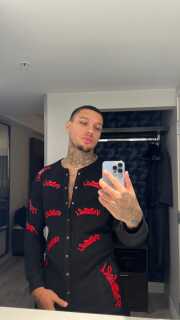 Gay escort - total bottom - travel anywhere! - Sheffield - United Kingdom